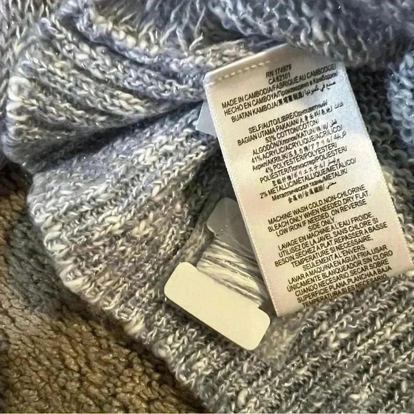 NWT BCBGeneration Women's Eventide Twist Hem V-Neck Crop Sweater Size multiple - Picture 10 of 10